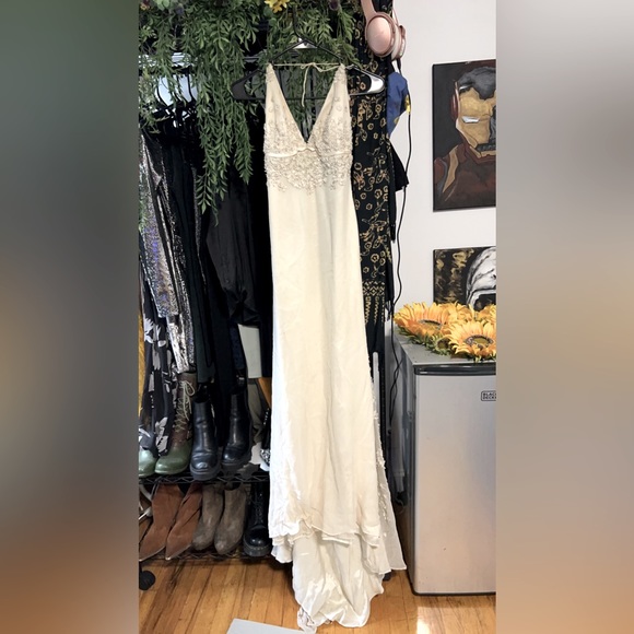 Reva Mivasagar 100% silk wedding dress - vintage vibes - Picture 2 of 12